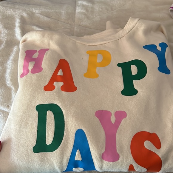 Super cute boutique sweatshirt - Picture 4 of 5